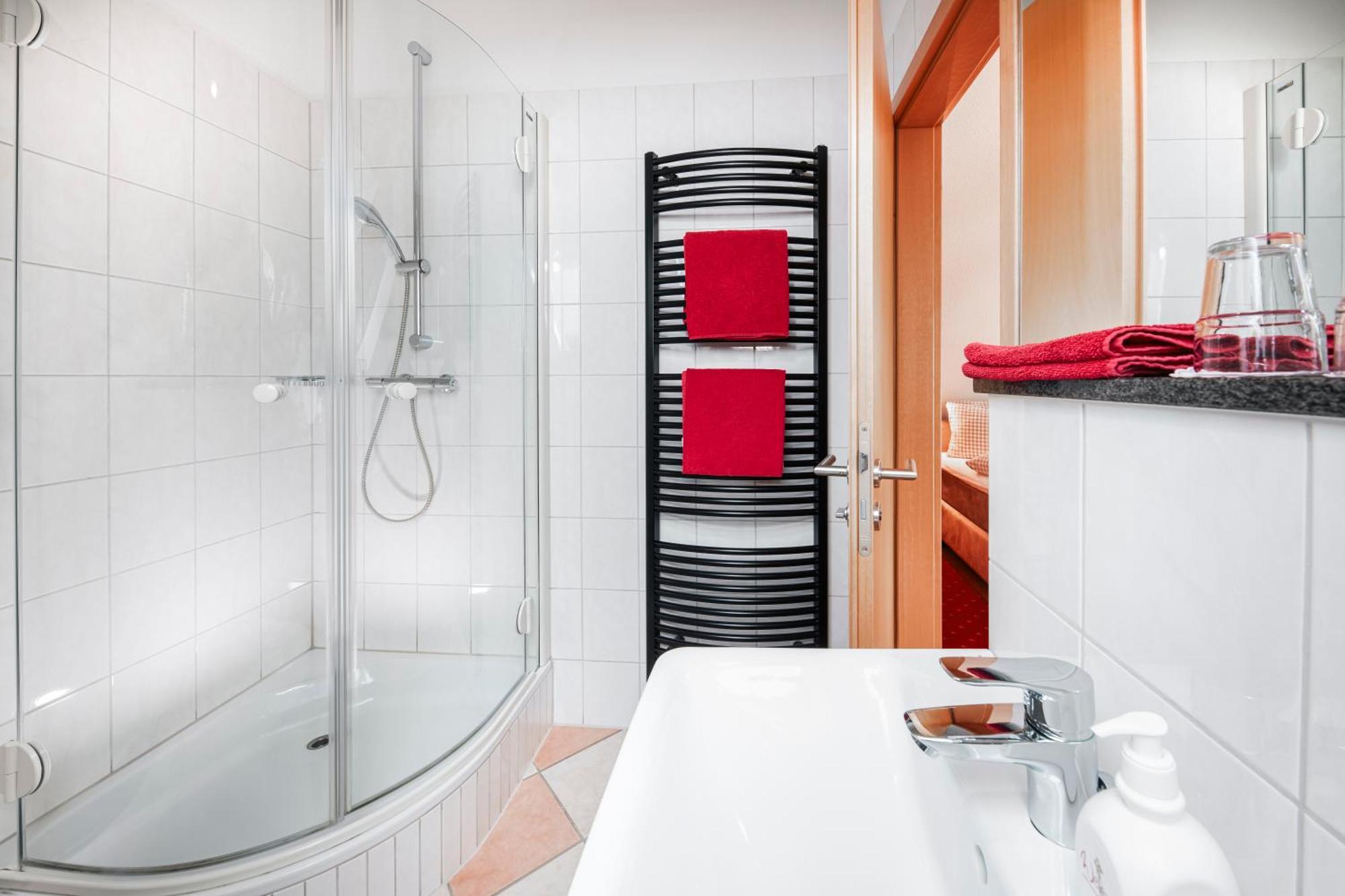 אולסברג Hotel Garni Dorfkammer מראה חיצוני תמונה